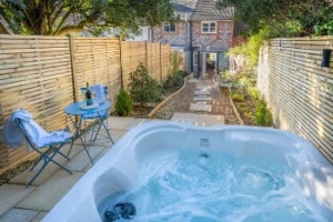 Romantic Norfolk hot tub cottages with late availability
