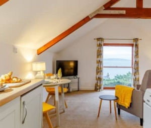 Romantic devon cottages with late availability