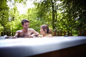 Norfolk Per Friendly Luxury Hot Tub Lodge Thorpe Forest | Golden Oak Lodge