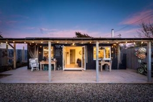 A romantic beach hut for couples off the beaten track near Padstow, Cornwall | Lobster Pot