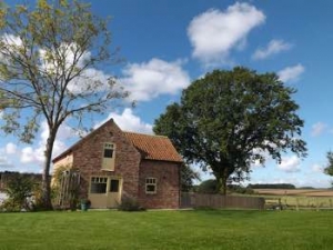 Romantic dog friendly shop cottages