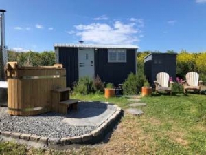 Polzeath Beach Cornwall hot tub shepherd's hut Port Isaac