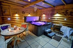 Pet Friendly Suffolk Hot Tub Cottage | Stour Barn Stowmarket