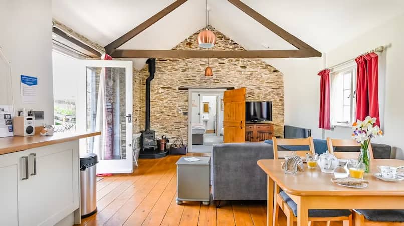 The Old Apple Store, Tamar Valley