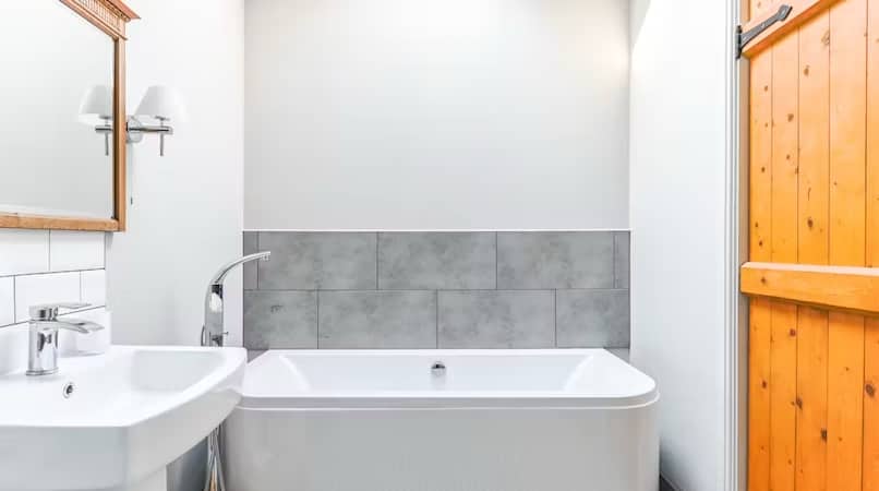 The Old Apple Store, Tamar Valley