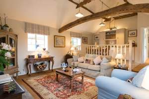 Essex Pet Friendly Romantic Cottage for Couples | The Stables