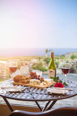 Romantic Cottages For Two With A Hot Tub Romantic Retreats