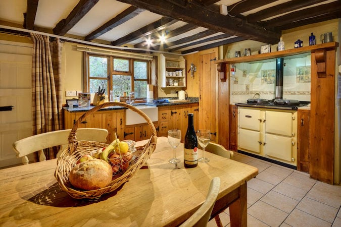 Pet Friendly Suffolk Hot Tub Cottage for two | Woodfarm House Stowmarket