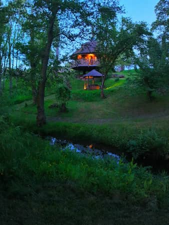 Eathelin Treehouse, nr Tenbury Wells