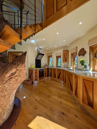 Eathelin Treehouse, nr Tenbury Wells