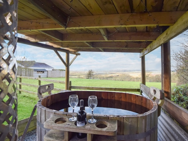 Island Hide, Anglesey